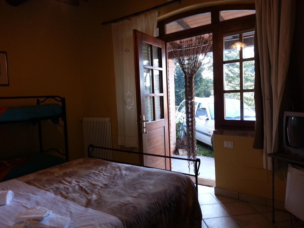 Agriturismo L'Angelina Villa Alfonsine Værelse billede